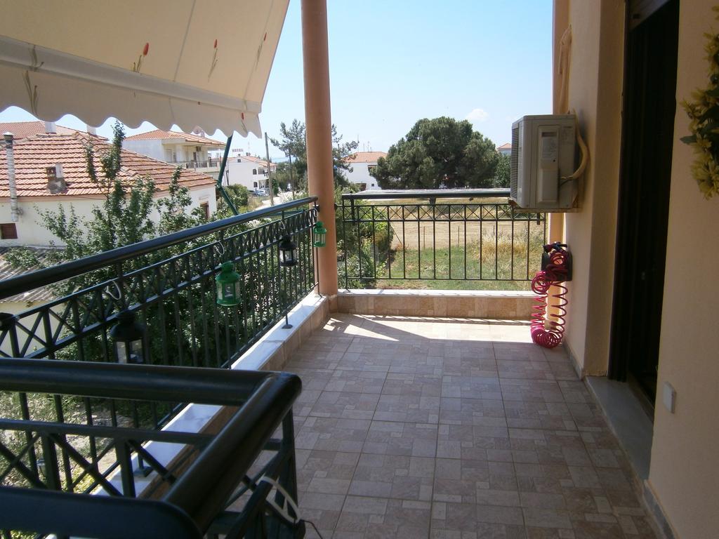 Sofia'S Villa Nikiti  Exterior photo
